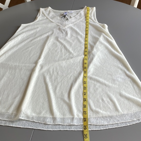 NWT Women’s sleeveless top off white size Small - Picture 5 of 9